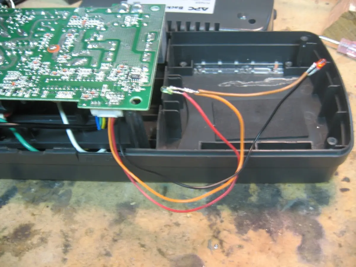UPS LED Mod